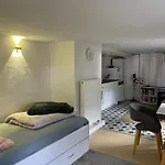 Ferieninrosengarten 1 Zi 190 Cm Deckenhoehe Oder Grosse 4 Zi Dg Whg