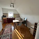 Apartament Ferieninrosengarten 1 Zi 190 Cm Deckenhoehe Oder Grosse 4 Zi Dg Whg Rosengarten (Baden-Wurttemberg)