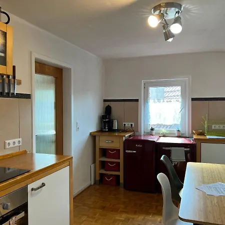 Ferieninrosengarten 1 Zi 190 Cm Deckenhoehe Oder Grosse 4 Zi Dg Whg * Rosengarten (Baden-Wurttemberg)