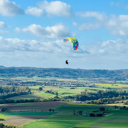 公寓 Ferieninrosengarten 1 Zi 190 Cm Deckenhoehe Oder Grosse 4 Zi Dg Whg