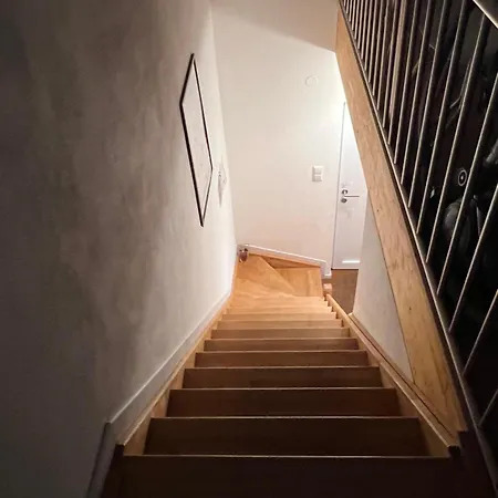 Ferieninrosengarten 1 Zi 190 Cm Deckenhoehe Oder Grosse 4 Zi Dg Whg Apartmán