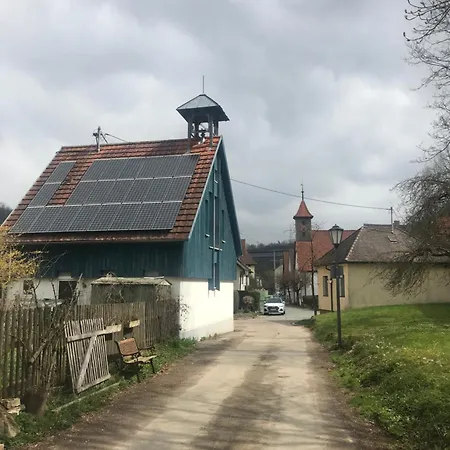 Ferieninrosengarten 1 Zi 190 Cm Deckenhoehe Oder Grosse 4 Zi Dg Whg Apartment Rosengarten (Baden-Wurttemberg)