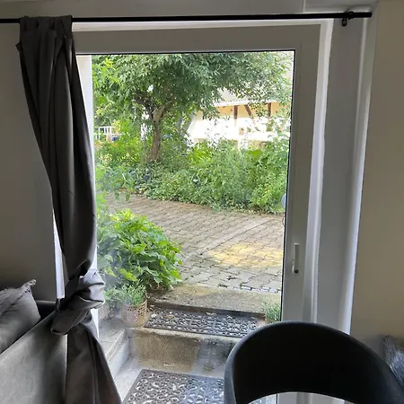 Ferieninrosengarten 1 Zi Oder Grosse, Schoene 4 Zi Dachgeschoss Whg