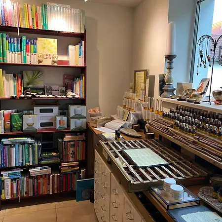 شقة Ferieninrosengarten 1 Zi 190 Cm Deckenhoehe Oder Grosse 4 Zi Dg Whg