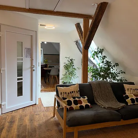 Ferieninrosengarten 1 Zi 190 Cm Deckenhoehe Oder Grosse 4 Zi Dg Whg Apartmán *