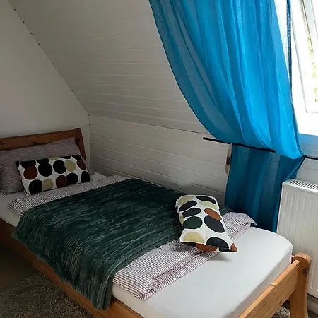 Ferieninrosengarten 1 Zi 190 Cm Deckenhoehe Oder Grosse 4 Zi Dg Whg شقة Rosengarten (Baden-Wurttemberg)