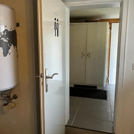 Ferieninrosengarten 1 Zi Appartement Oder Grosse, Schoene 4 Zi Dachgeschoss Whg