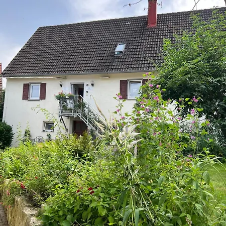 Apartment Ferieninrosengarten 1 Zi 190 Cm Deckenhoehe Oder Grosse 4 Zi Dg Whg