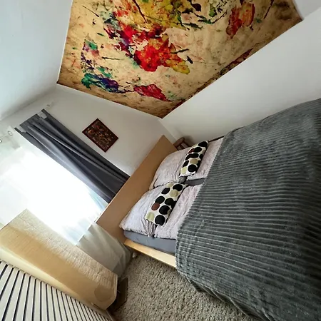 Apartment Ferieninrosengarten 1 Zi 190 Cm Deckenhoehe Oder Grosse 4 Zi Dg Whg Rosengarten (Baden-Wurttemberg)