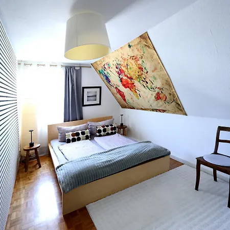 Ferieninrosengarten 1 Zi 190 Cm Deckenhoehe Oder Grosse 4 Zi Dg Whg Apartment