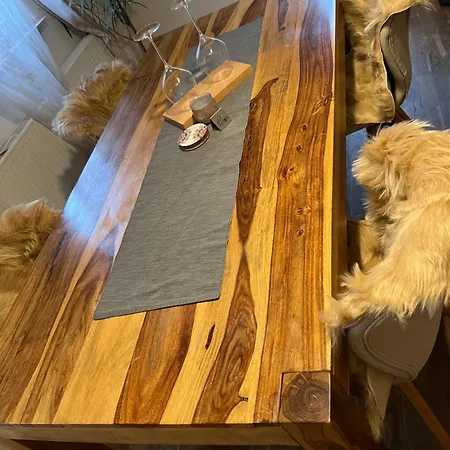 Ferieninrosengarten 1 Zi 190 Cm Deckenhoehe Oder Grosse 4 Zi Dg Whg 公寓