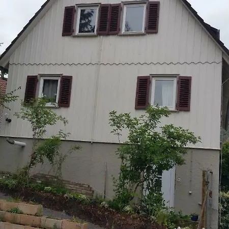 Ferieninrosengarten 1 Zi 190 Cm Deckenhoehe Oder Grosse 4 Zi Dg Whg 公寓