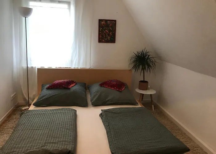 Apartamento Ferieninrosengarten 1 Zi 190 Cm Deckenhoehe Oder Grosse 4 Zi Dg Whg *