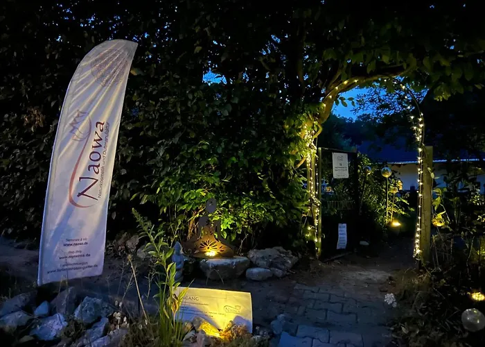 Ferieninrosengarten 1 Zi 190 Cm Deckenhoehe Oder Grosse 4 Zi Dg Whg * Rosengarten (Baden-Wurttemberg)