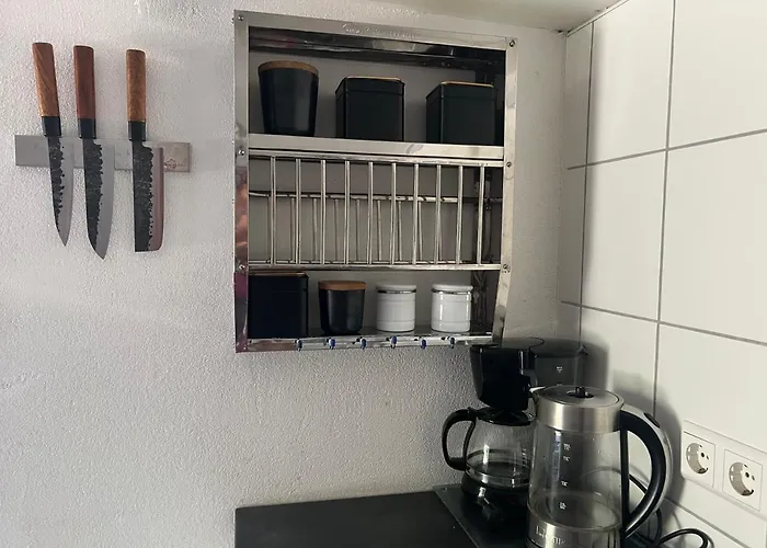 Apartamento Ferieninrosengarten 1 Zi 190 Cm Deckenhoehe Oder Grosse 4 Zi Dg Whg