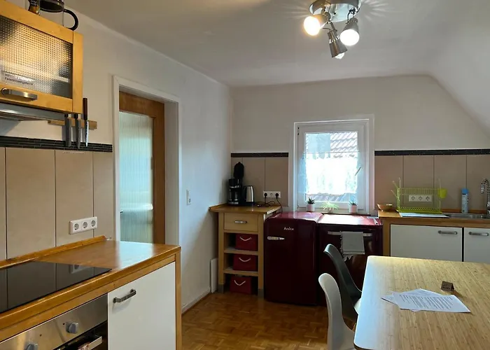 Ferieninrosengarten 1 Zi 190 Cm Deckenhoehe Oder Grosse 4 Zi Dg Whg * Rosengarten (Baden-Wurttemberg)