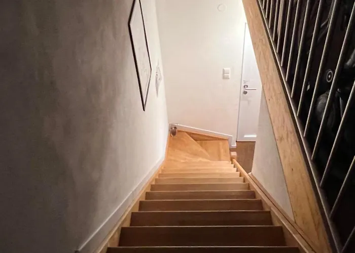 Ferieninrosengarten 1 Zi 190 Cm Deckenhoehe Oder Grosse 4 Zi Dg Whg Apartamento