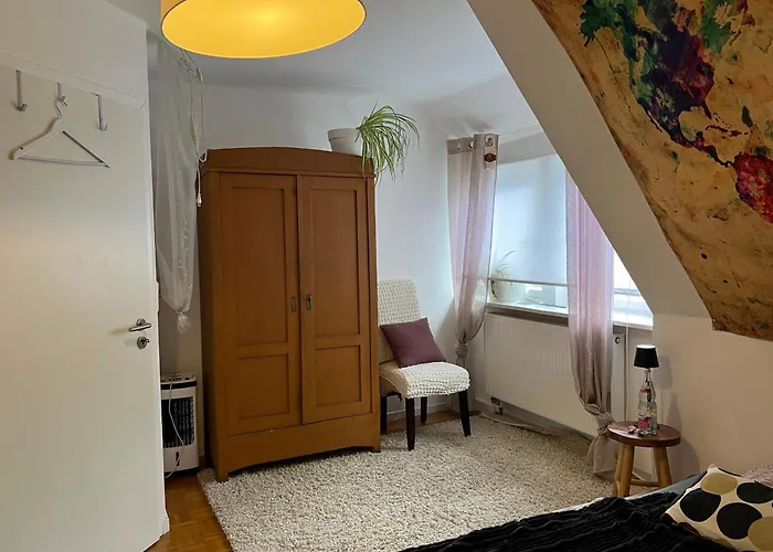 Ferieninrosengarten 1 Zi 190 Cm Deckenhoehe Oder Grosse 4 Zi Dg Whg Apartamento