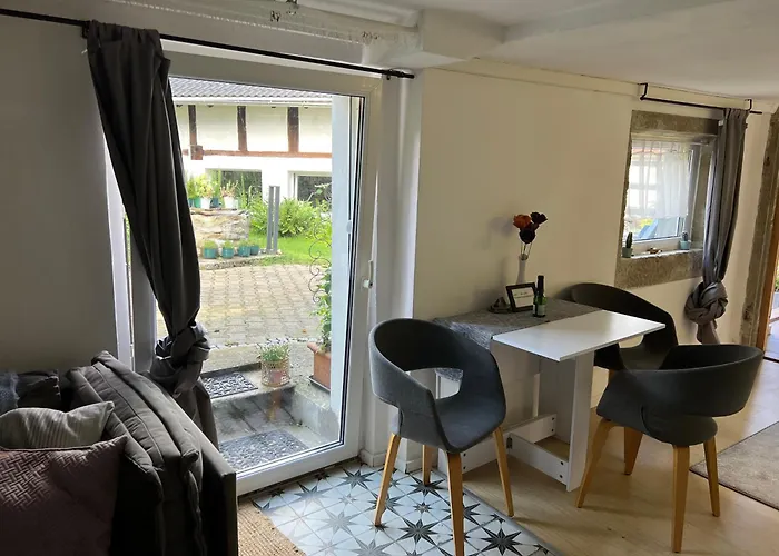 Apartamento Ferieninrosengarten 1 Zi 190 Cm Deckenhoehe Oder Grosse 4 Zi Dg Whg *